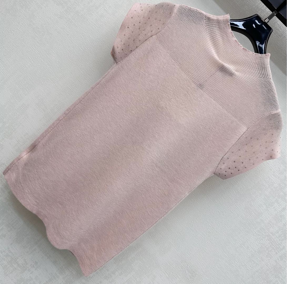 26NEW Logo Flutter Sleeve Knit