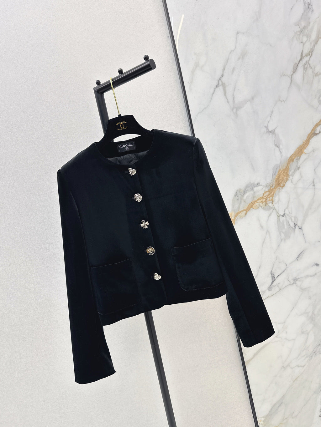 26NEW Decorative Velvet Coat