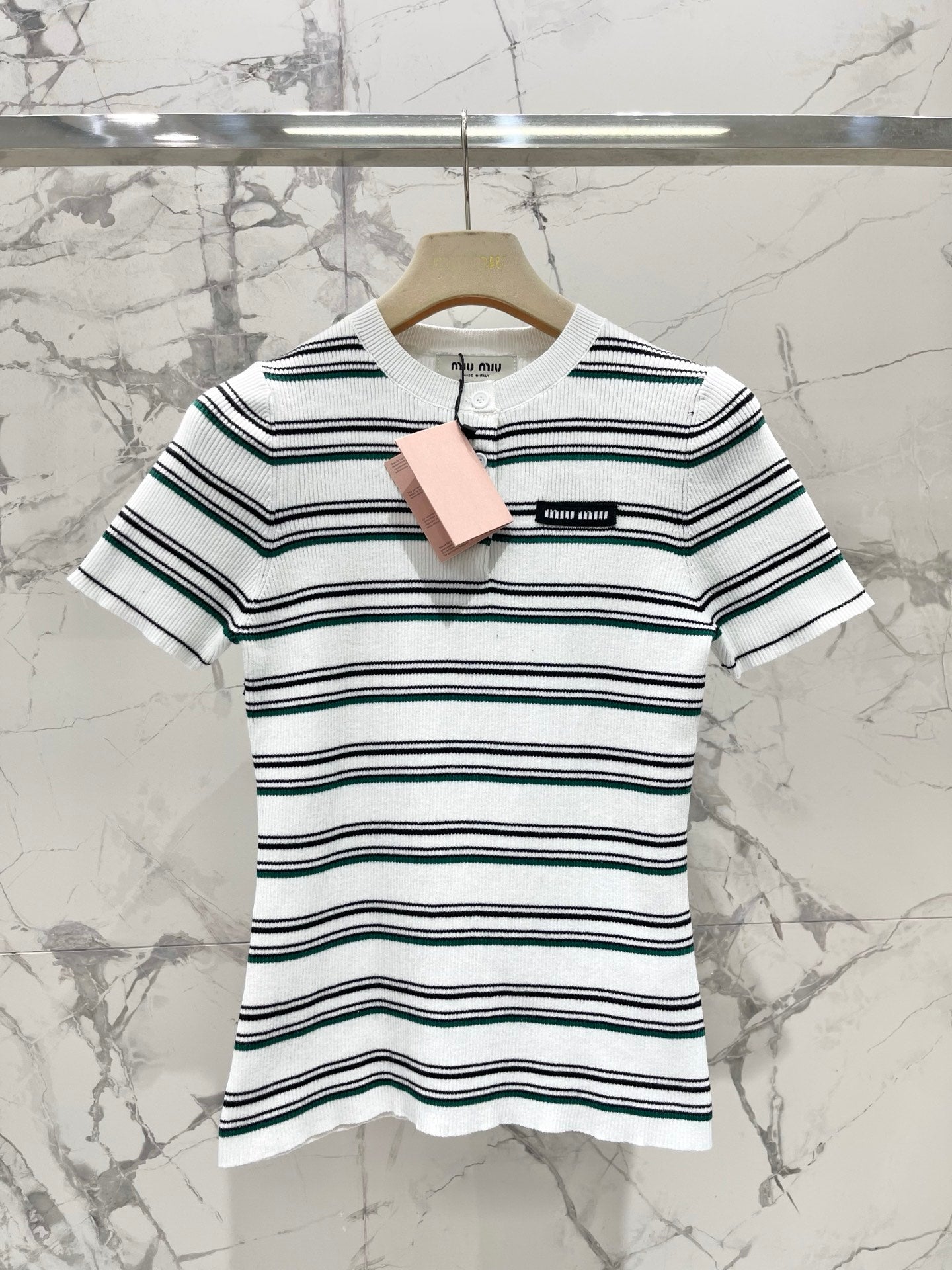 26NEW striped short-sleeved knit sweater