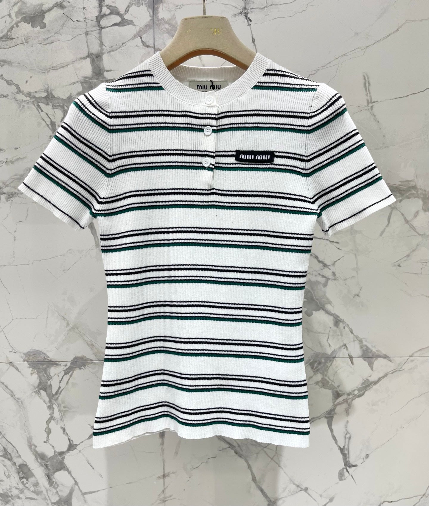 26NEW striped short-sleeved knit sweater