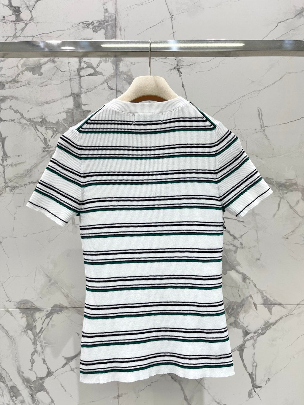 26NEW striped short-sleeved knit sweater