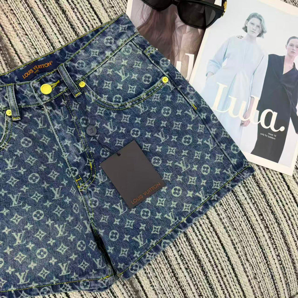 26NEW Printed Denim Shorts