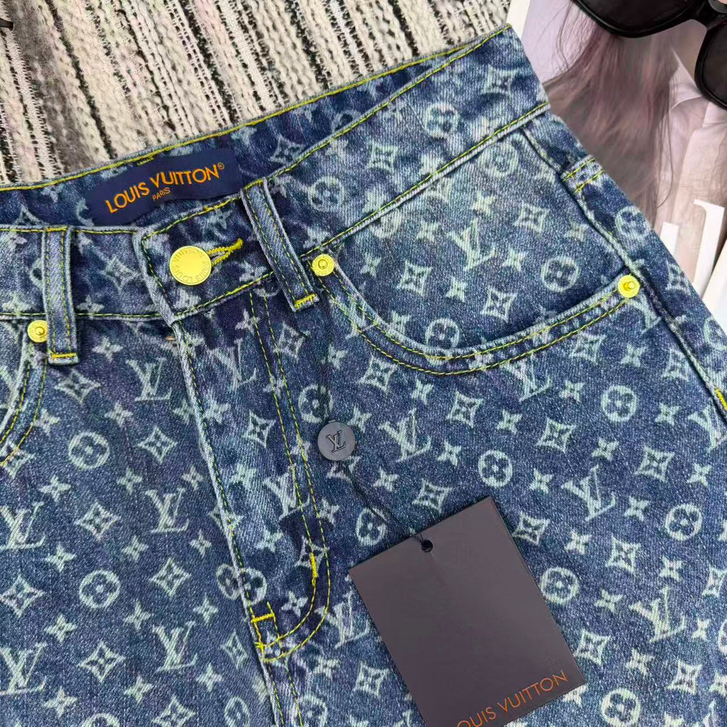 26NEW Printed Denim Shorts