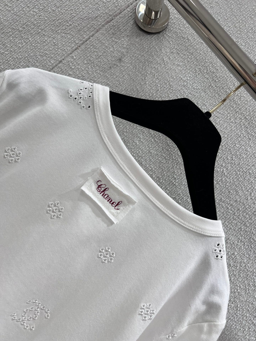 26NEW Embroidered Crew Neck Short Sleeve T-Shirt