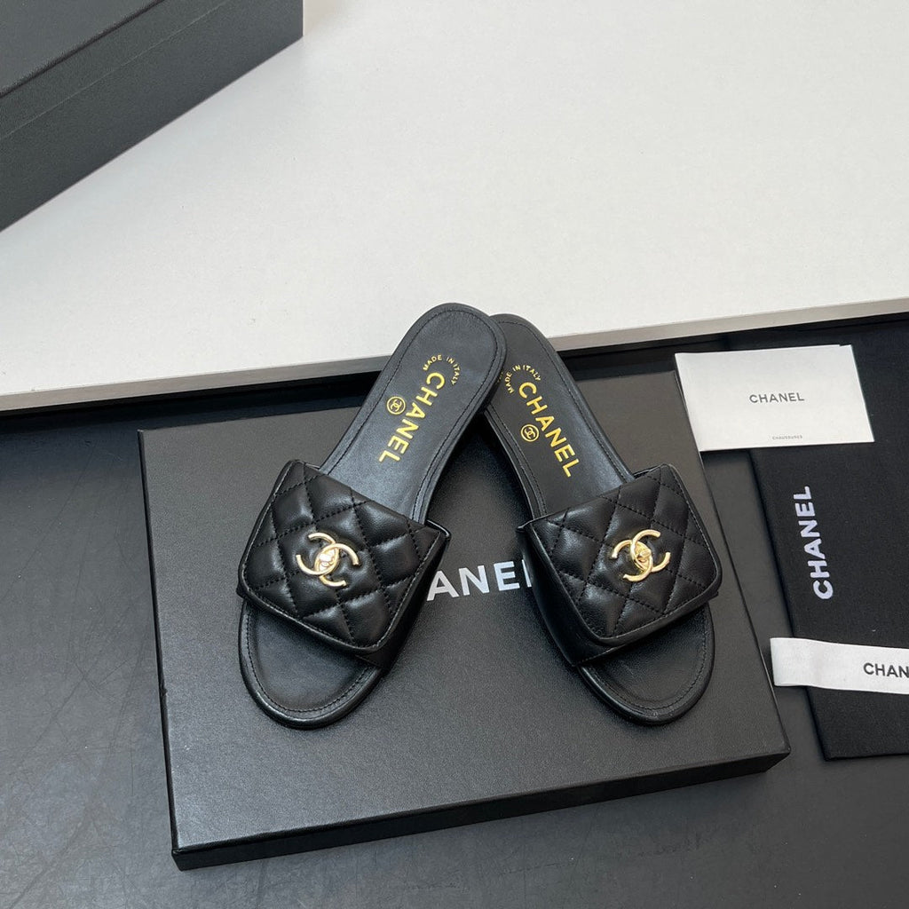 26NEW Sandals