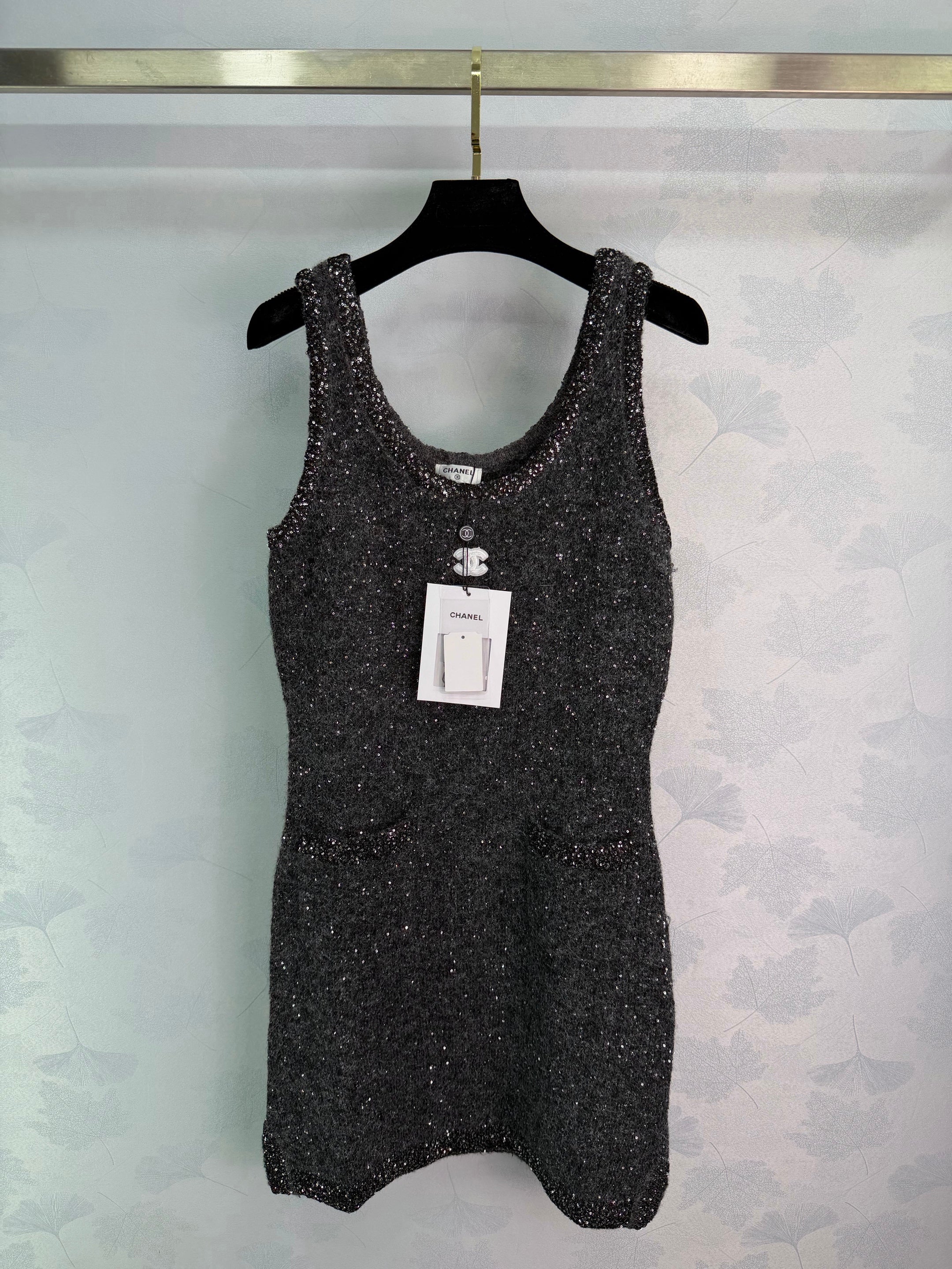 26NEW Sequined Star Dress