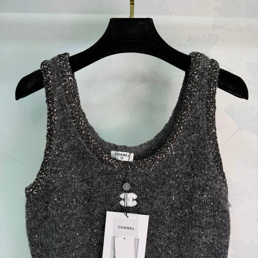26NEW Sequined Star Dress