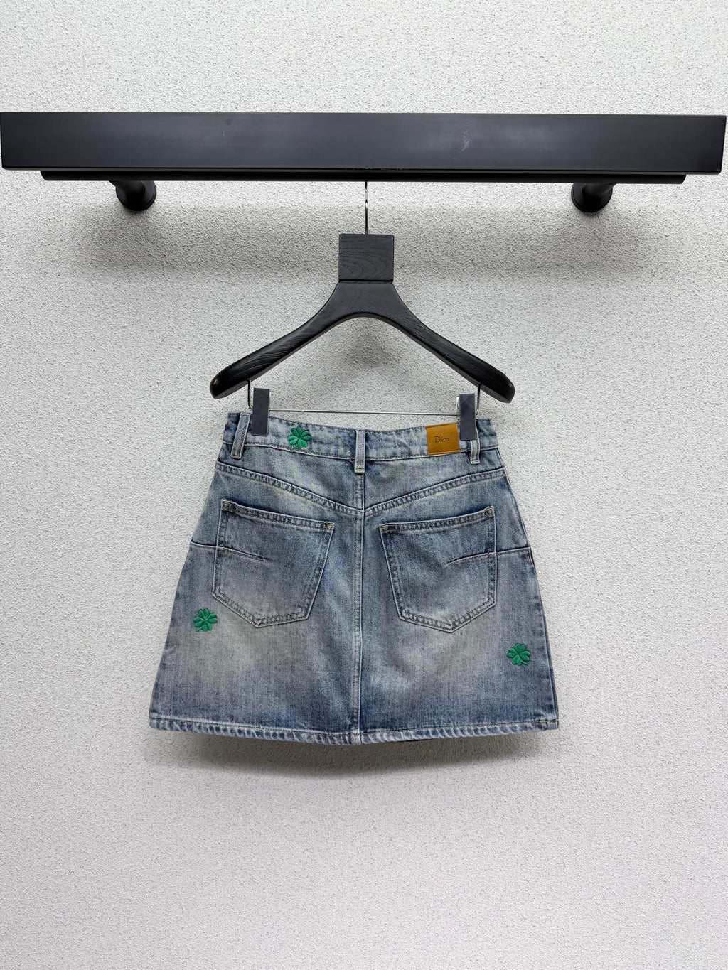 26NEW Four-Leaf Clover Embroidered Denim Skirt