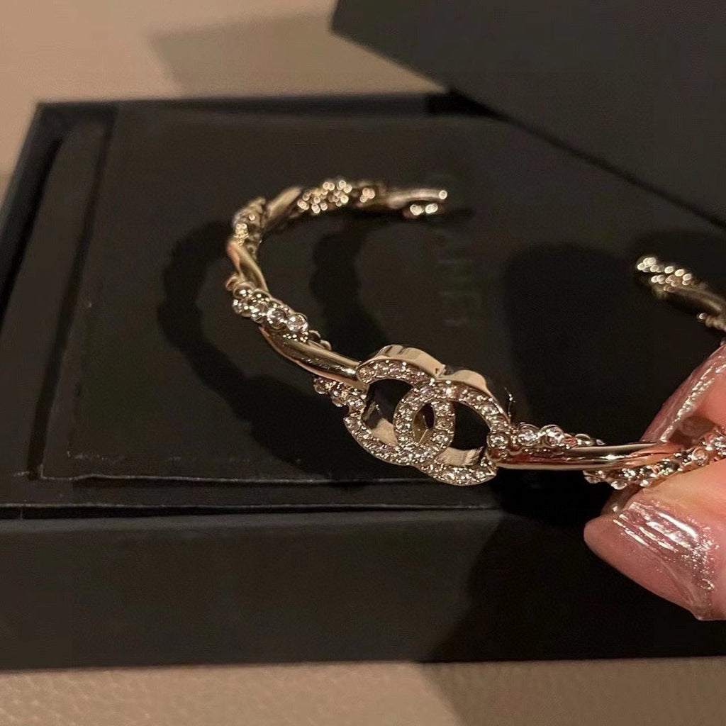 Rhinestone twisted bracelet