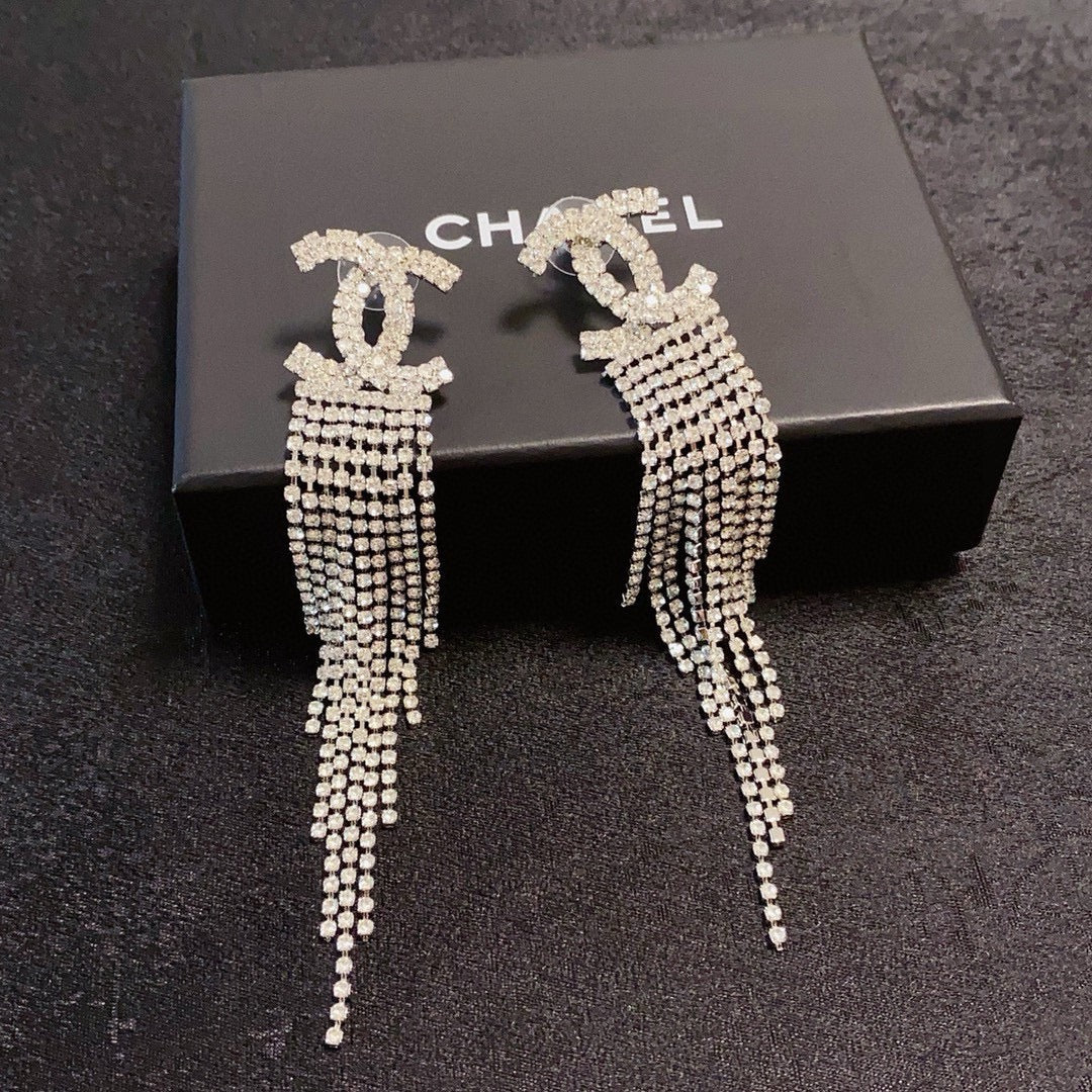 Long earrings with full diamond tassels