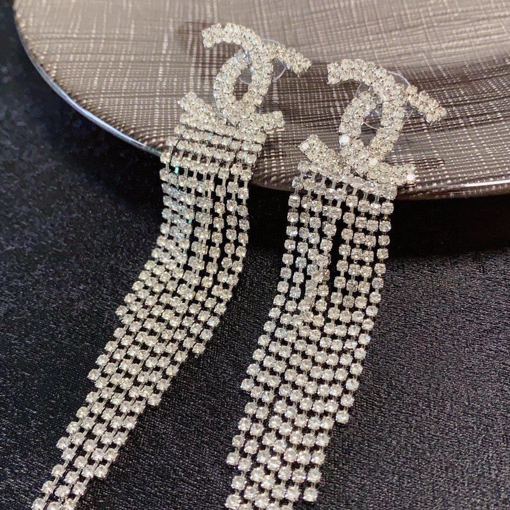 Long earrings with full diamond tassels