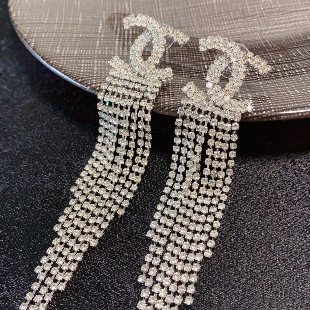 Long earrings with full diamond tassels