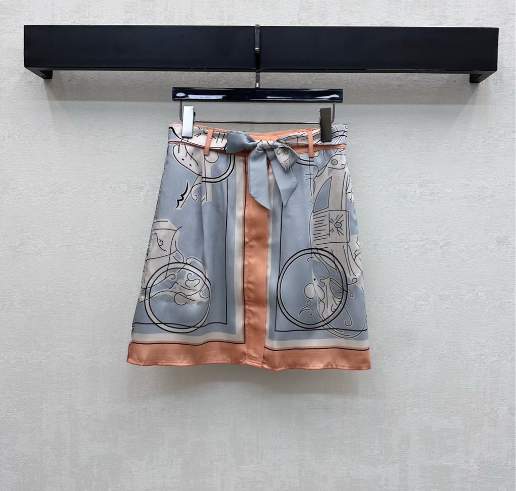 26NEW Lace-up Silk Printed Mini Skirt