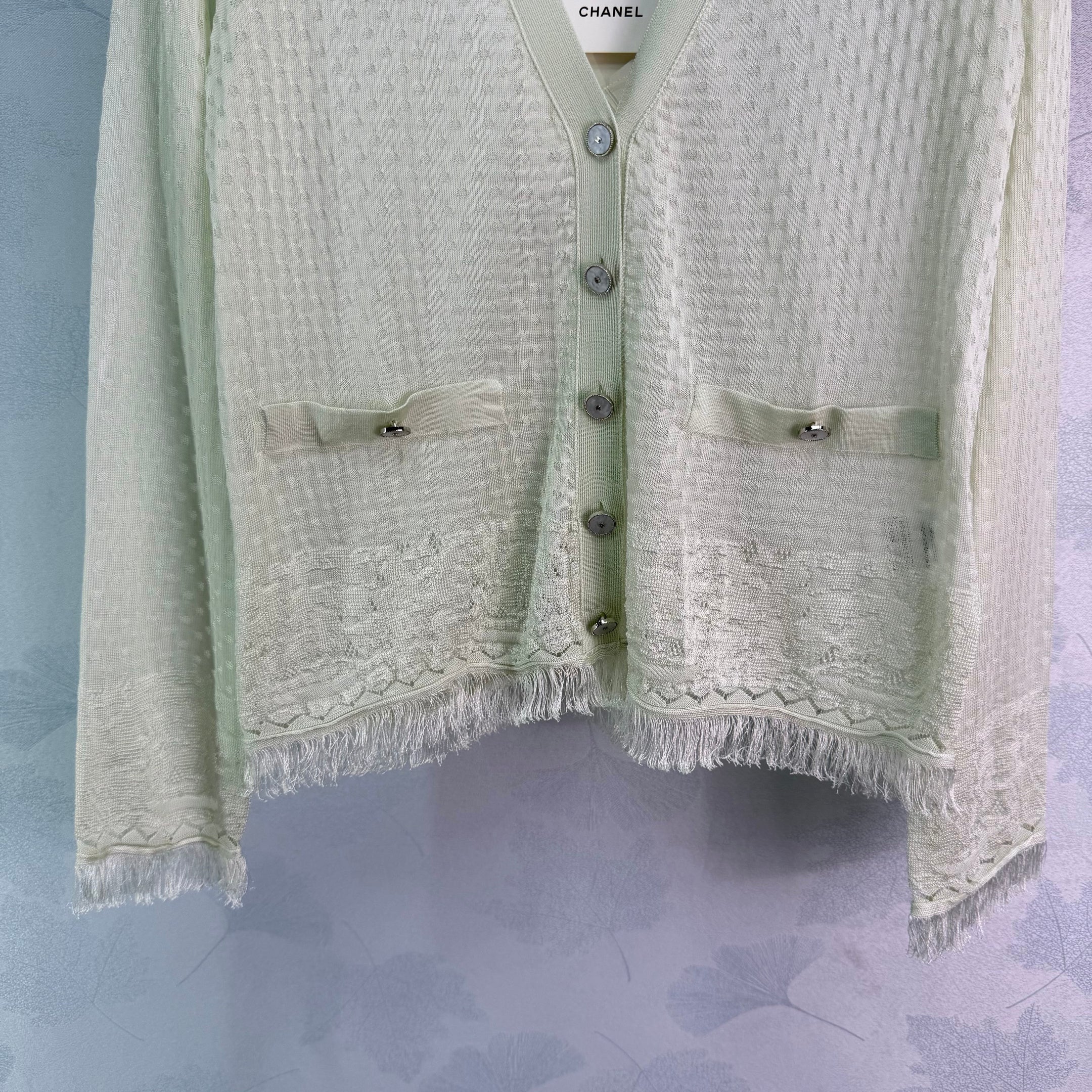 26NEW light green knitted cardigan