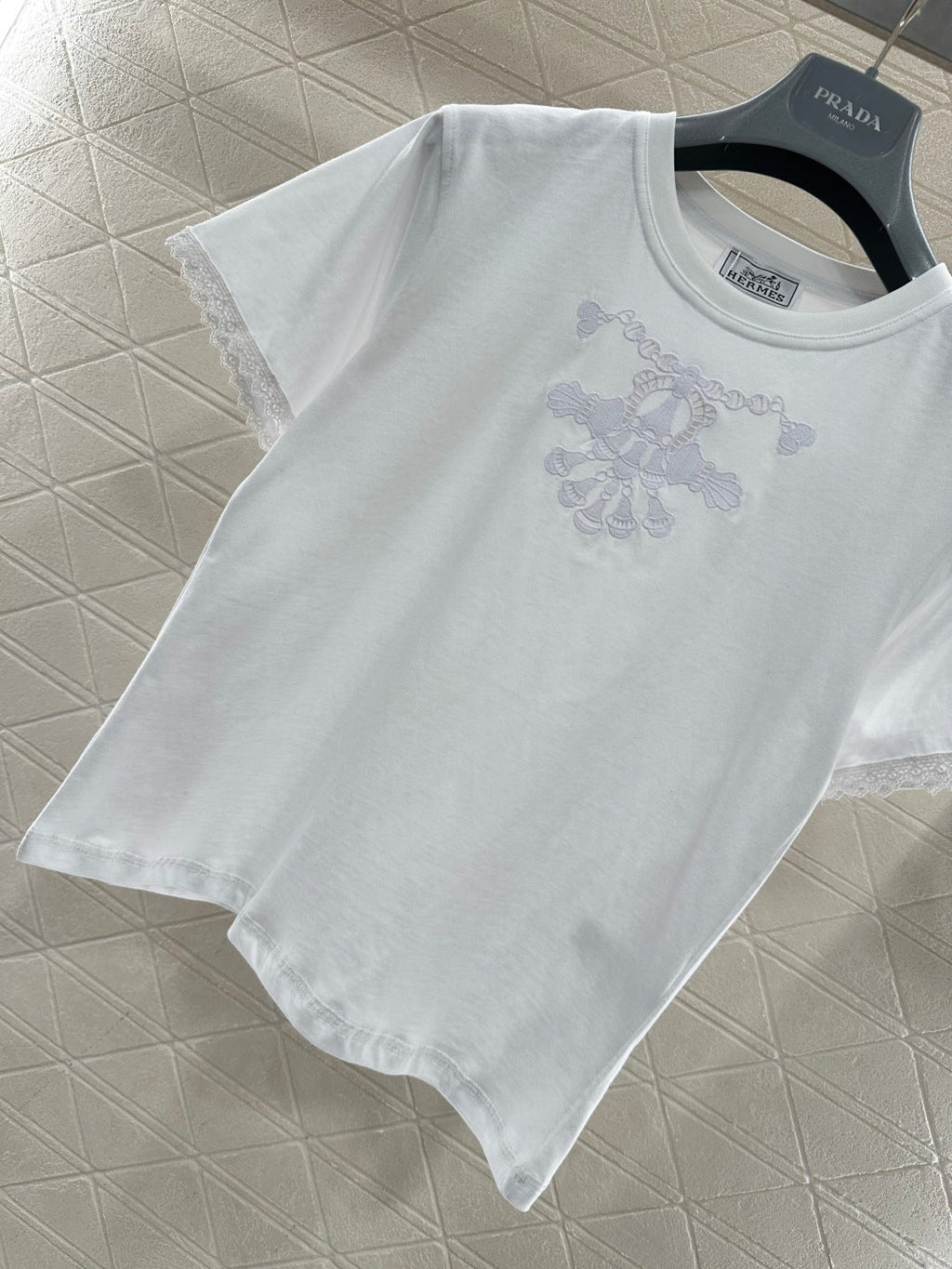 26NEW Hollow-out Embroidered Logo T-shirt