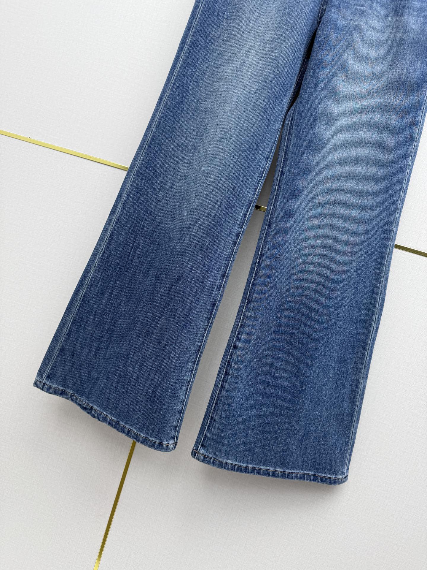 26NEW High-Waisted Flared Jeans