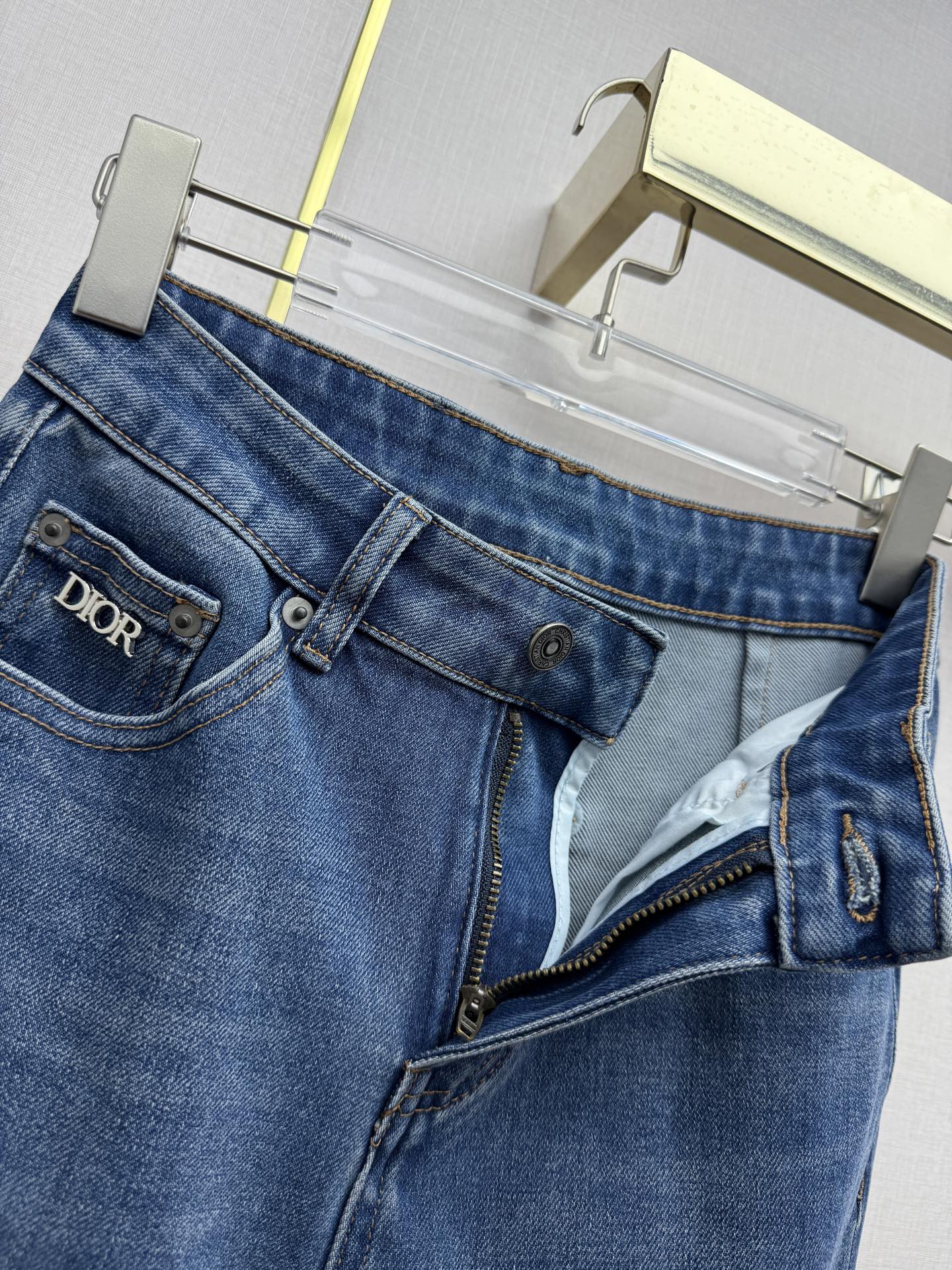 26NEW Straight Leg Jeans