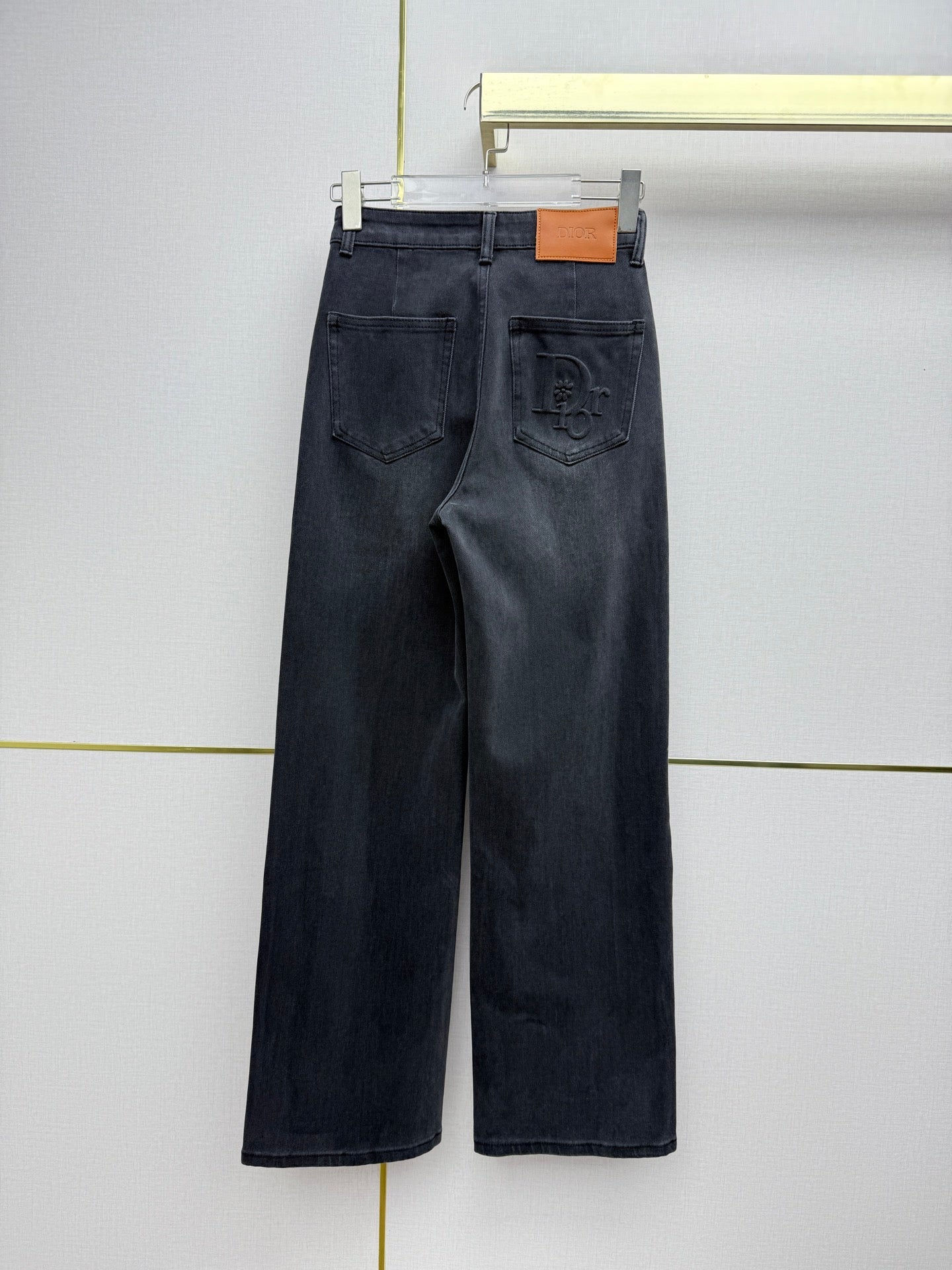 26NEW Straight Leg Jeans