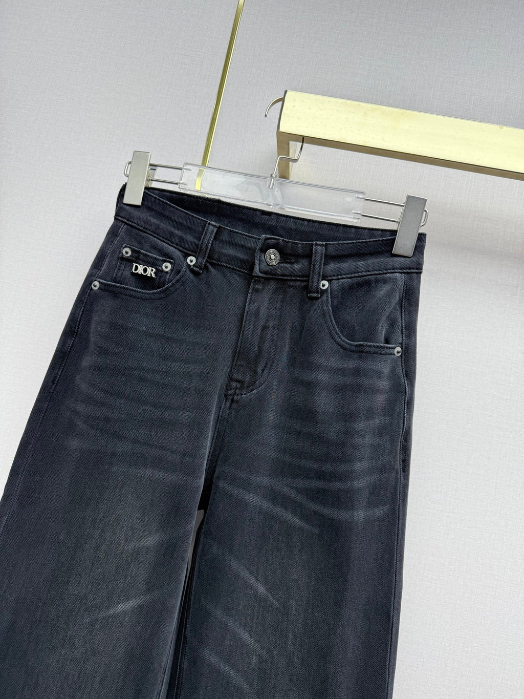 26NEW Straight Leg Jeans