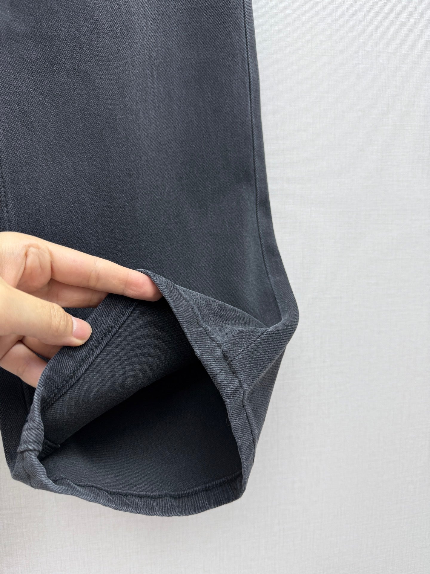 26NEW Straight Leg Jeans