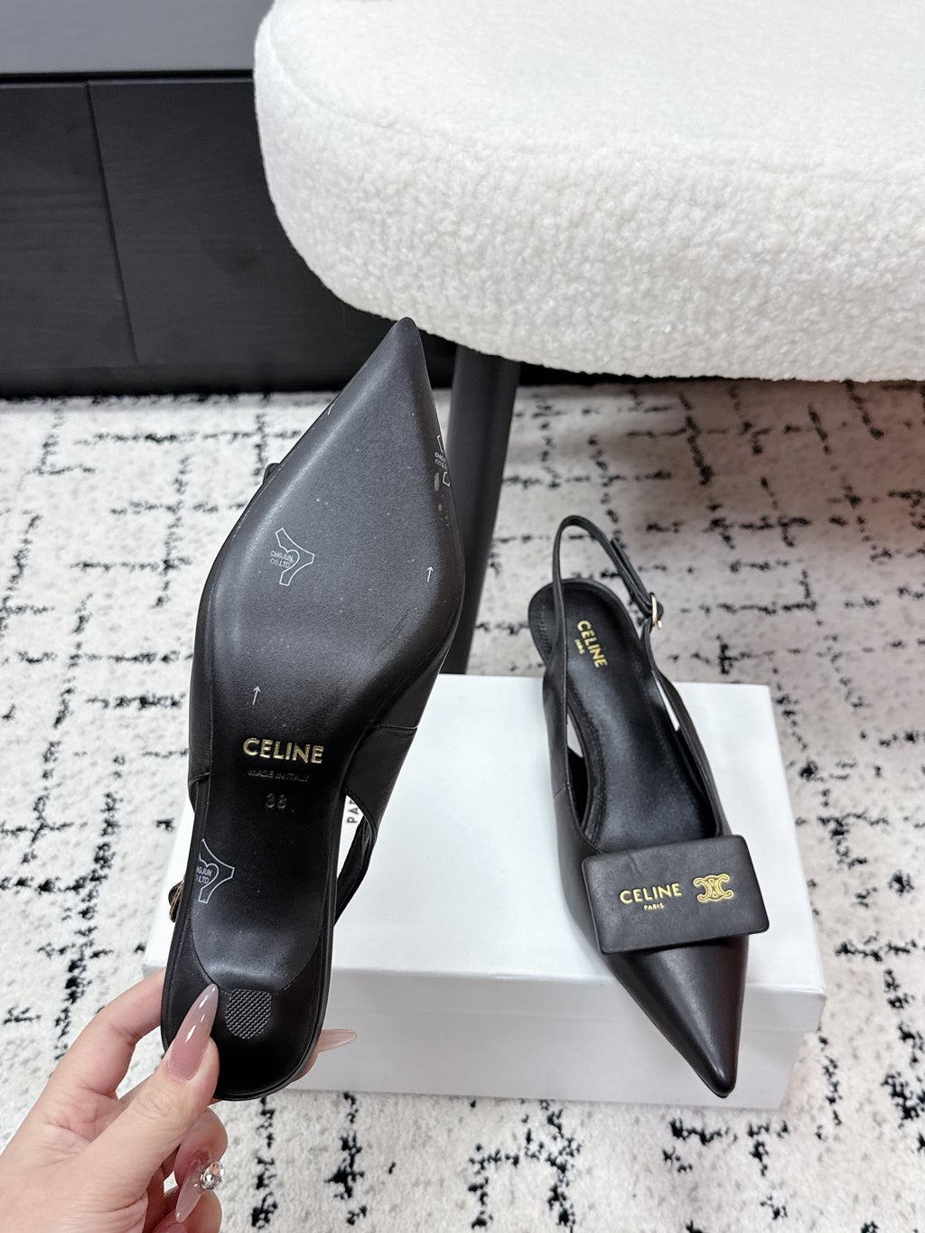 26NEW's signature open-toe buckle high heels