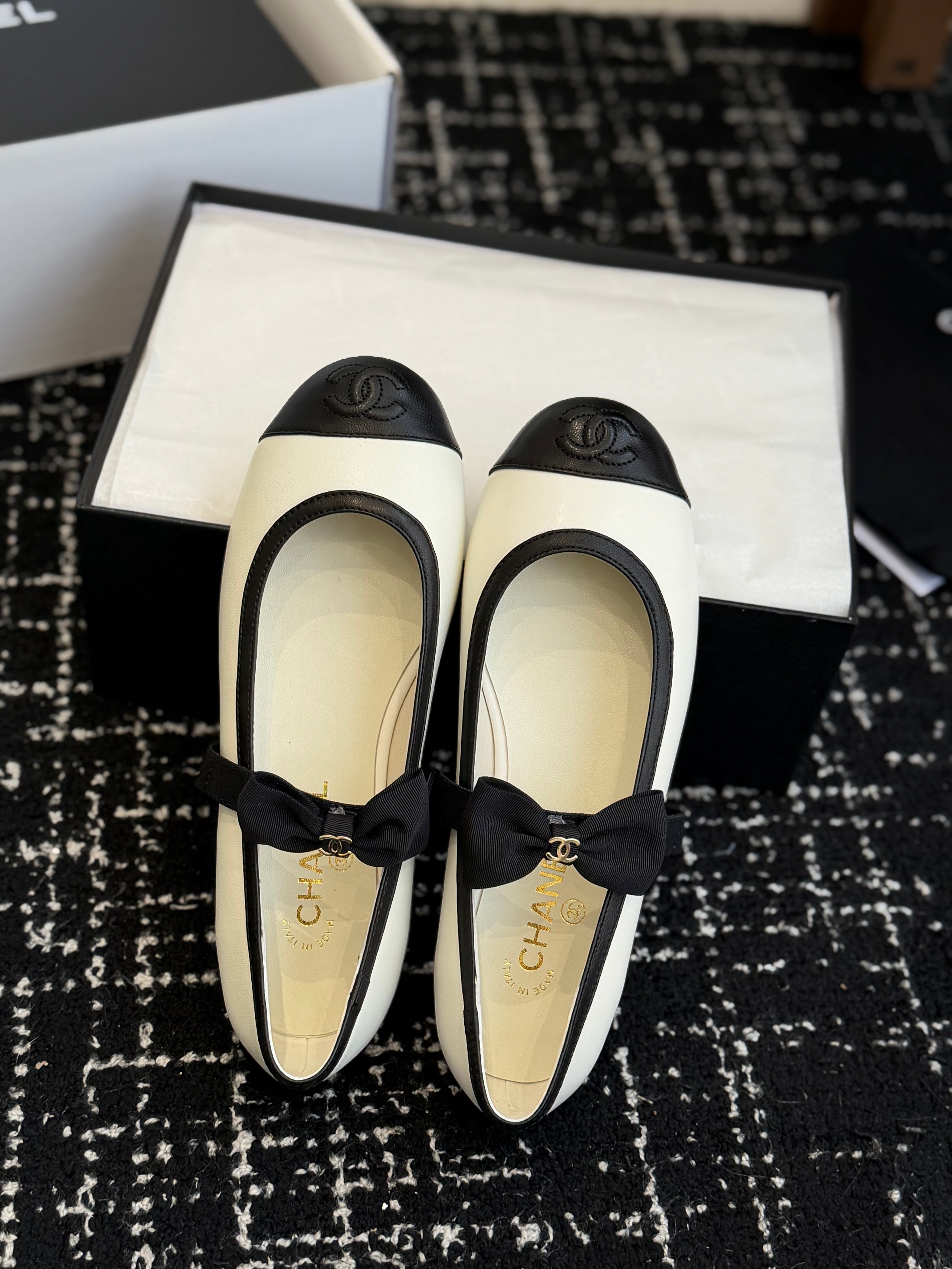 26NEW Spring/Summer runway Mary Jane shoes