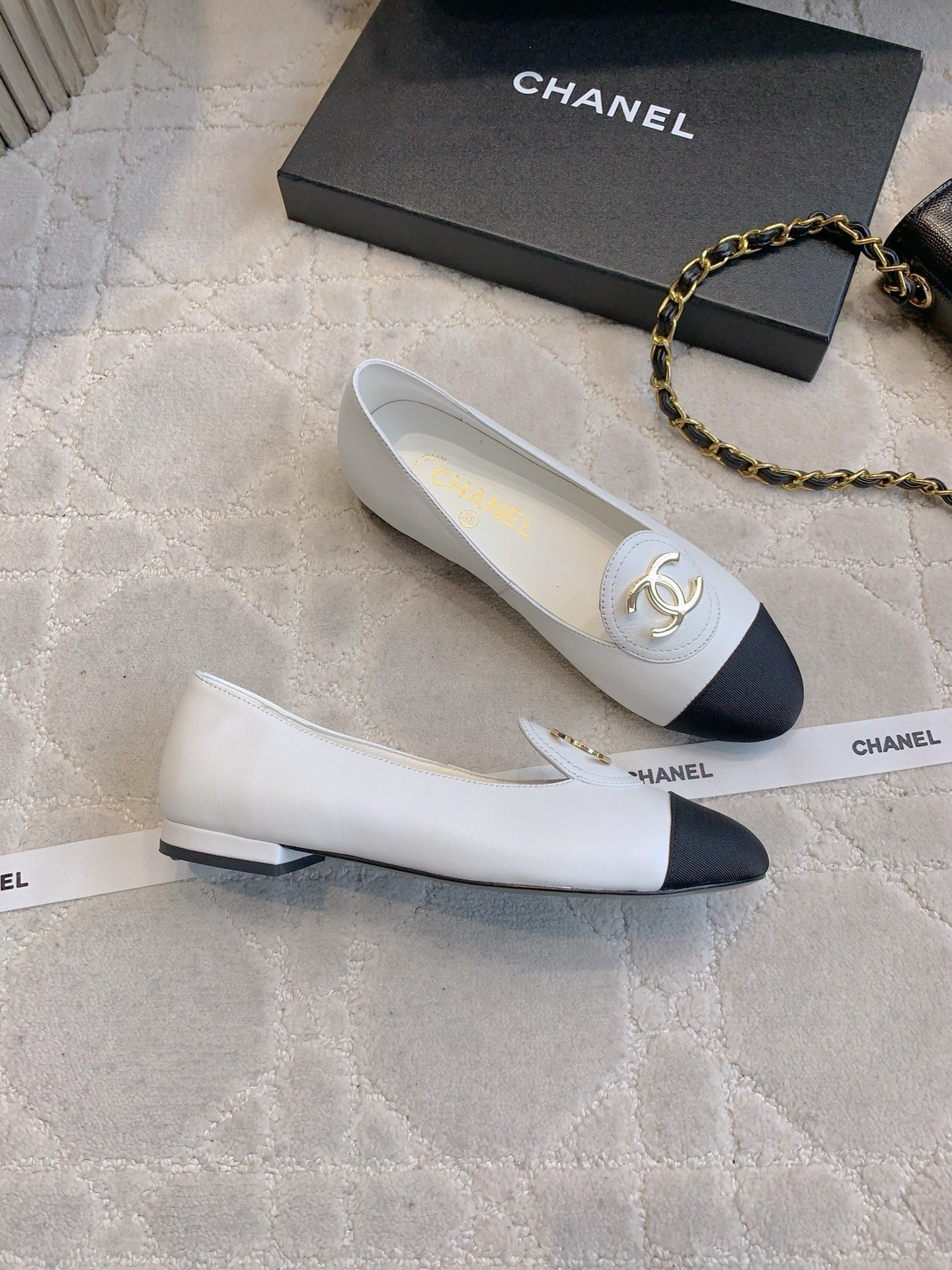 26NEW flat loafers