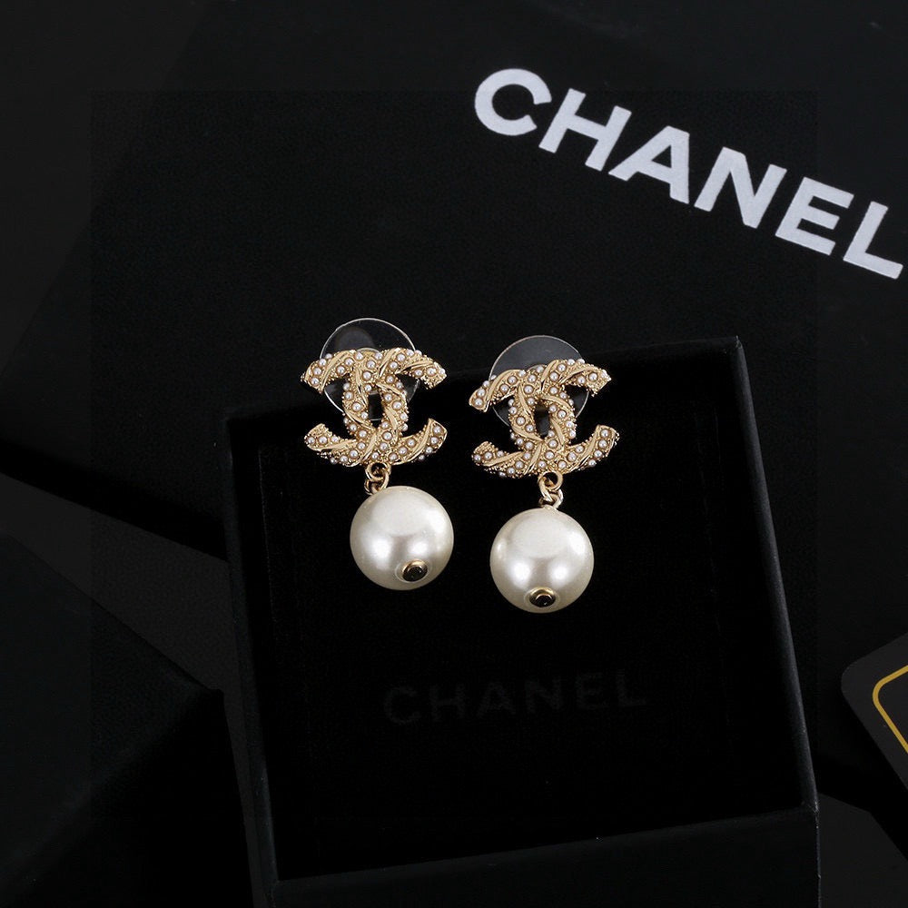 Braided Pearl Stud Earrings