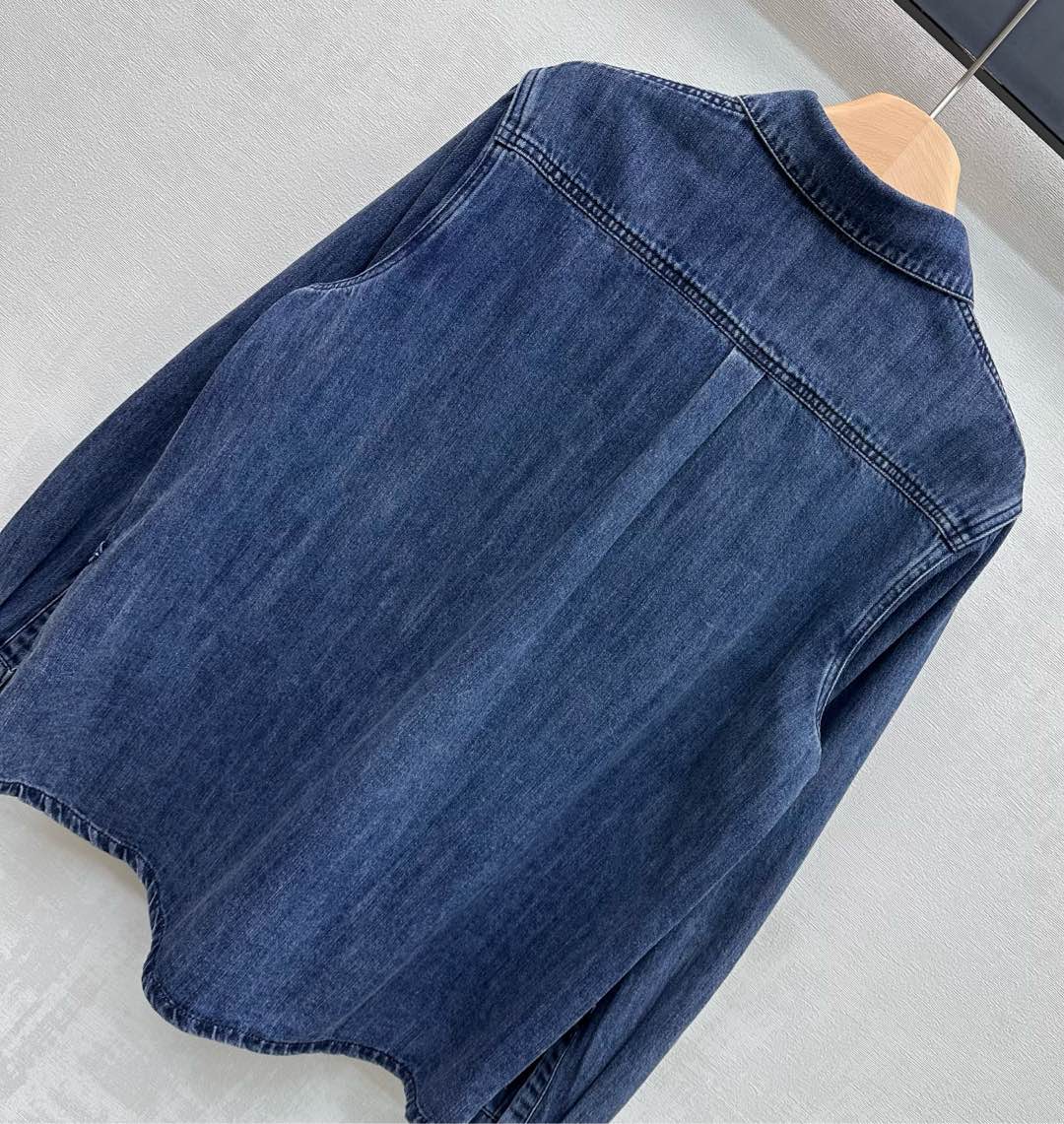 26NEW Letter Logo Denim Shirt