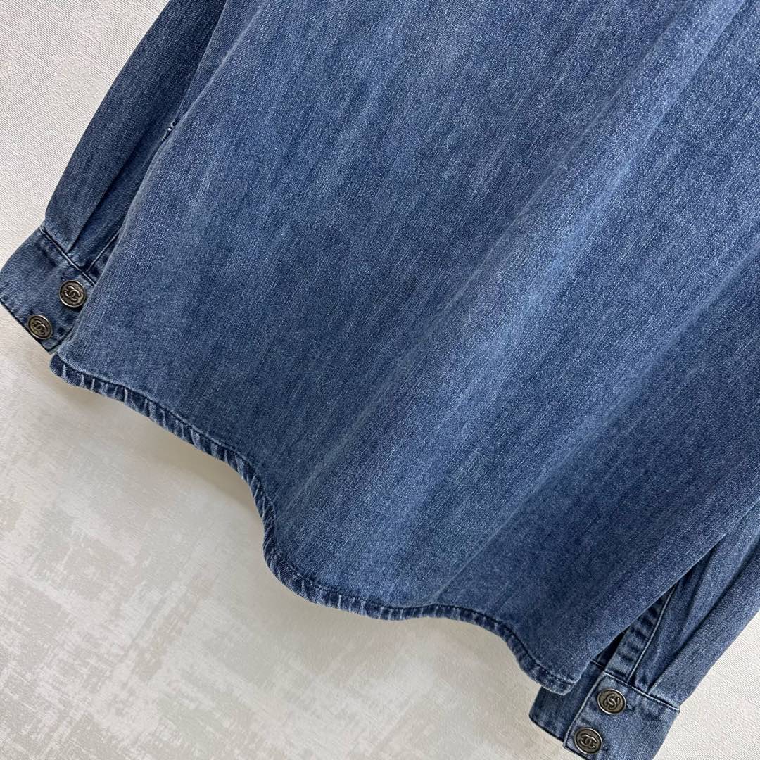 26NEW Letter Logo Denim Shirt