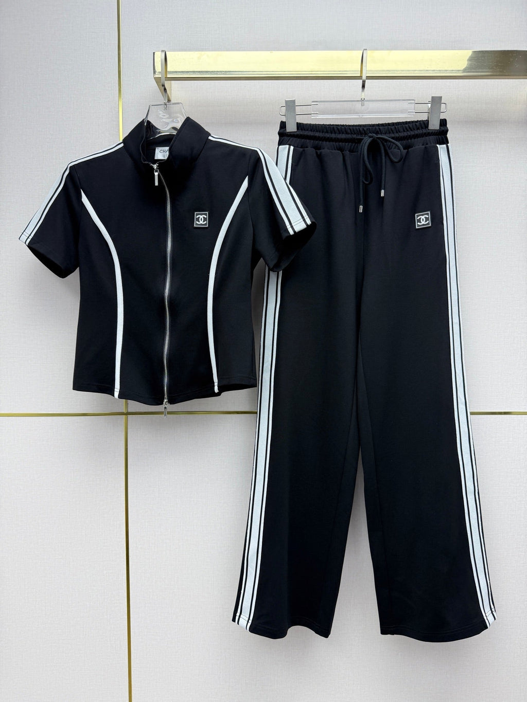 26NEW Color Block Tracksuit