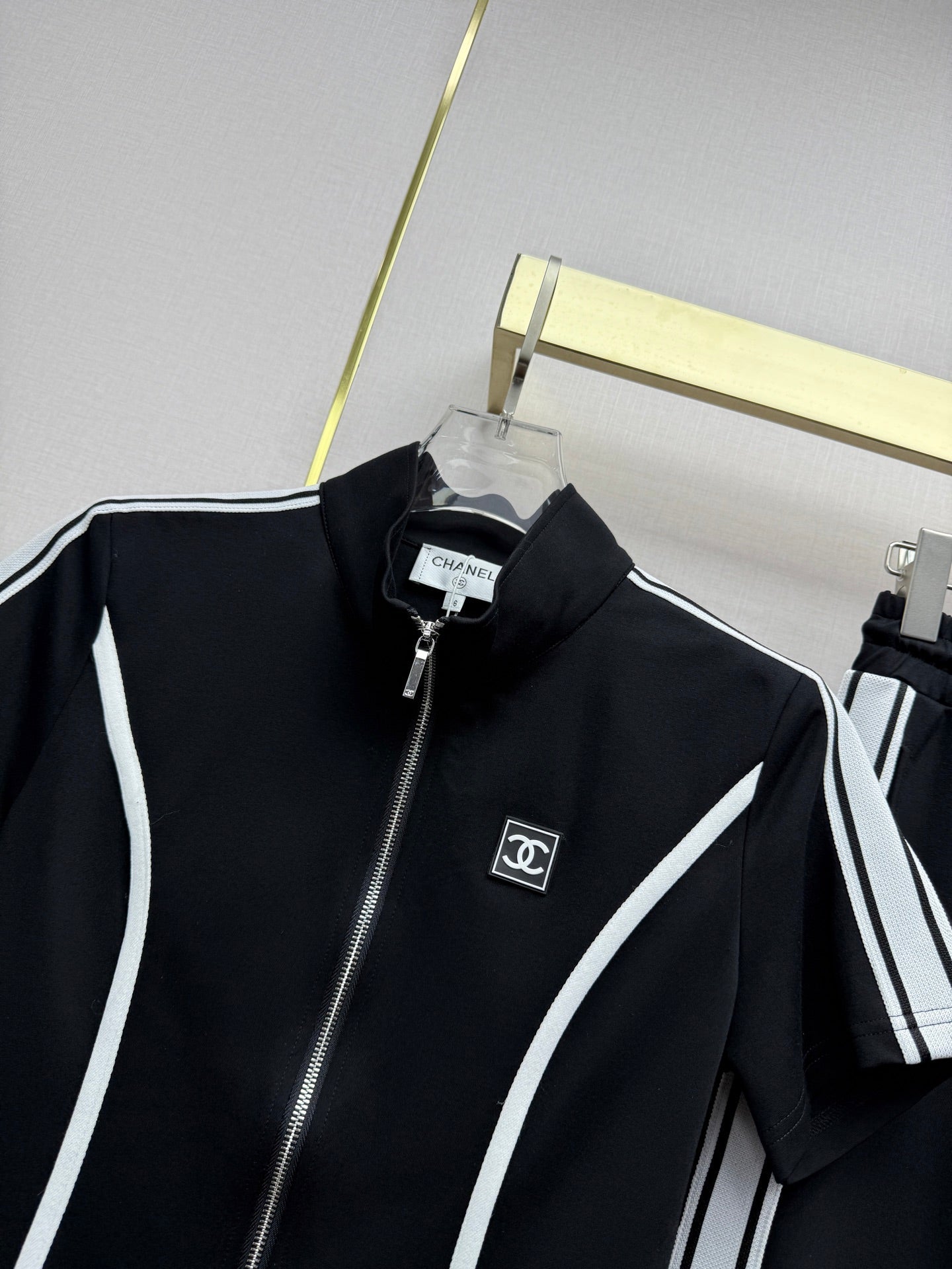 26NEW Color Block Tracksuit