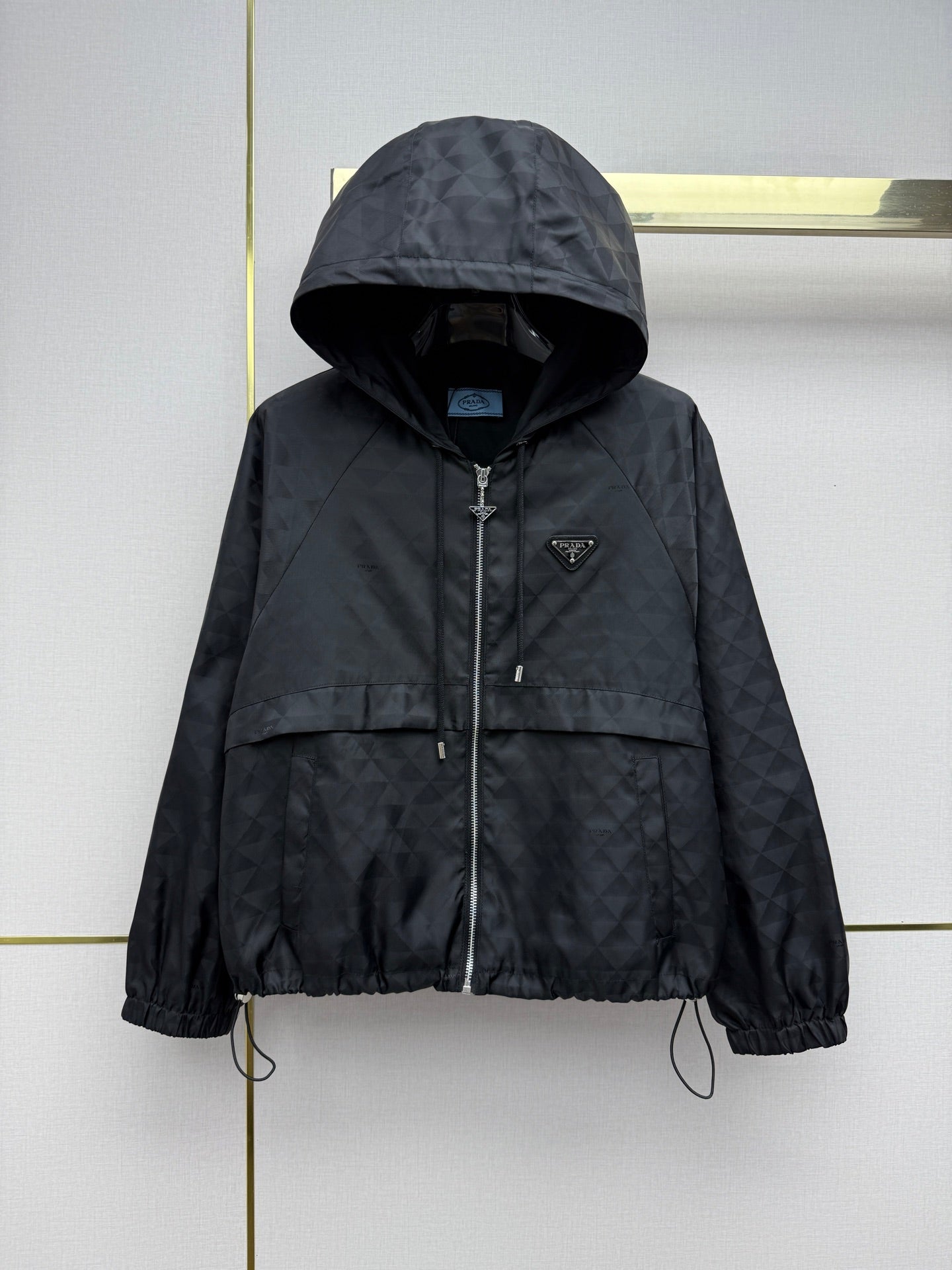 26NEW Hooded Jacket with Dark Pattern Jacquard