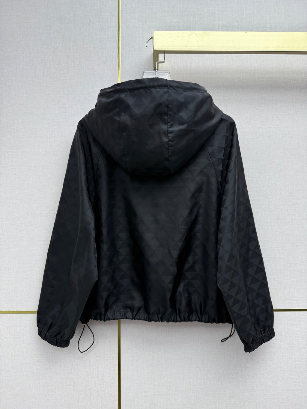 26NEW Hooded Jacket with Dark Pattern Jacquard