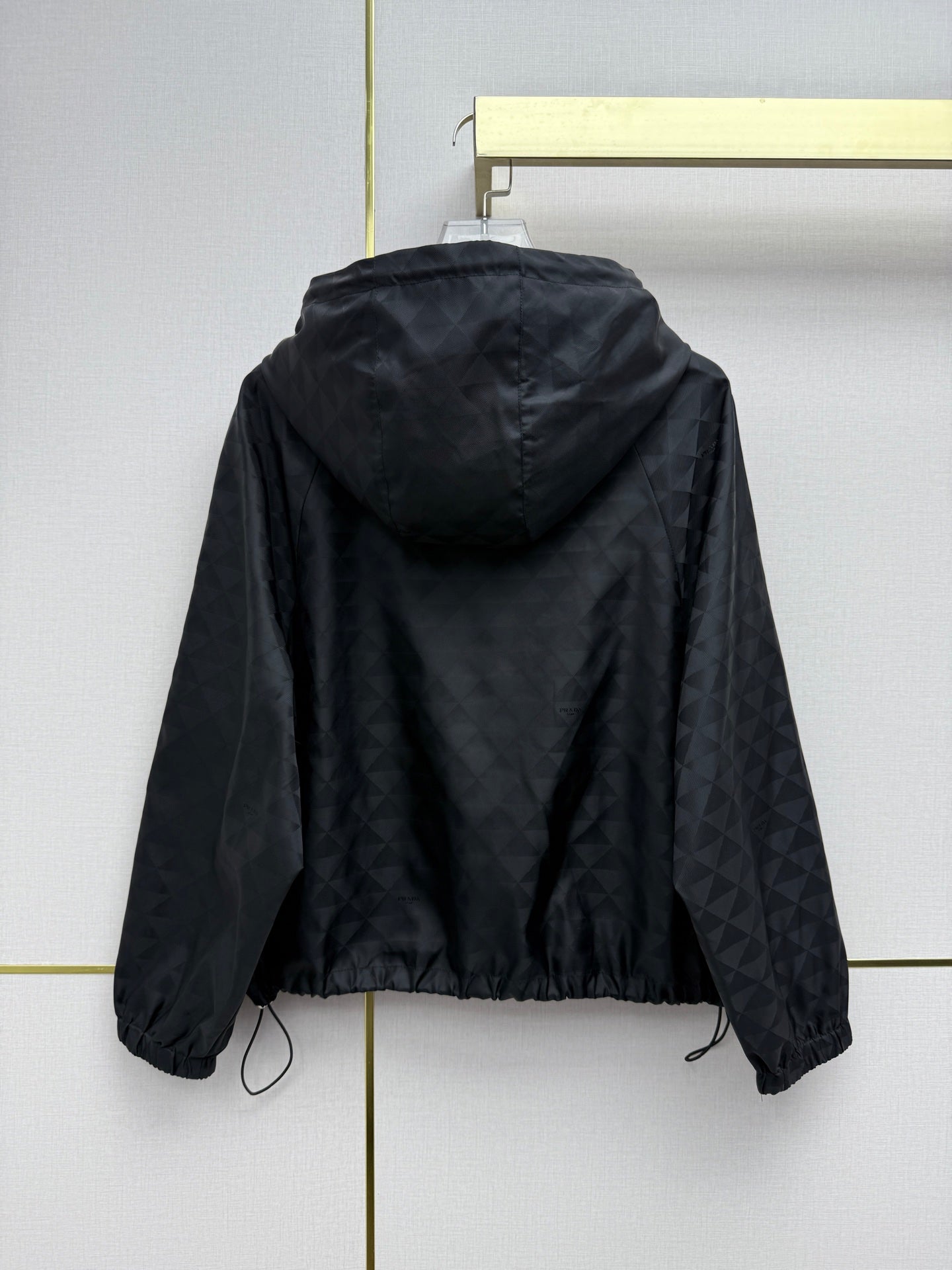 26NEW Hooded Jacket with Dark Pattern Jacquard
