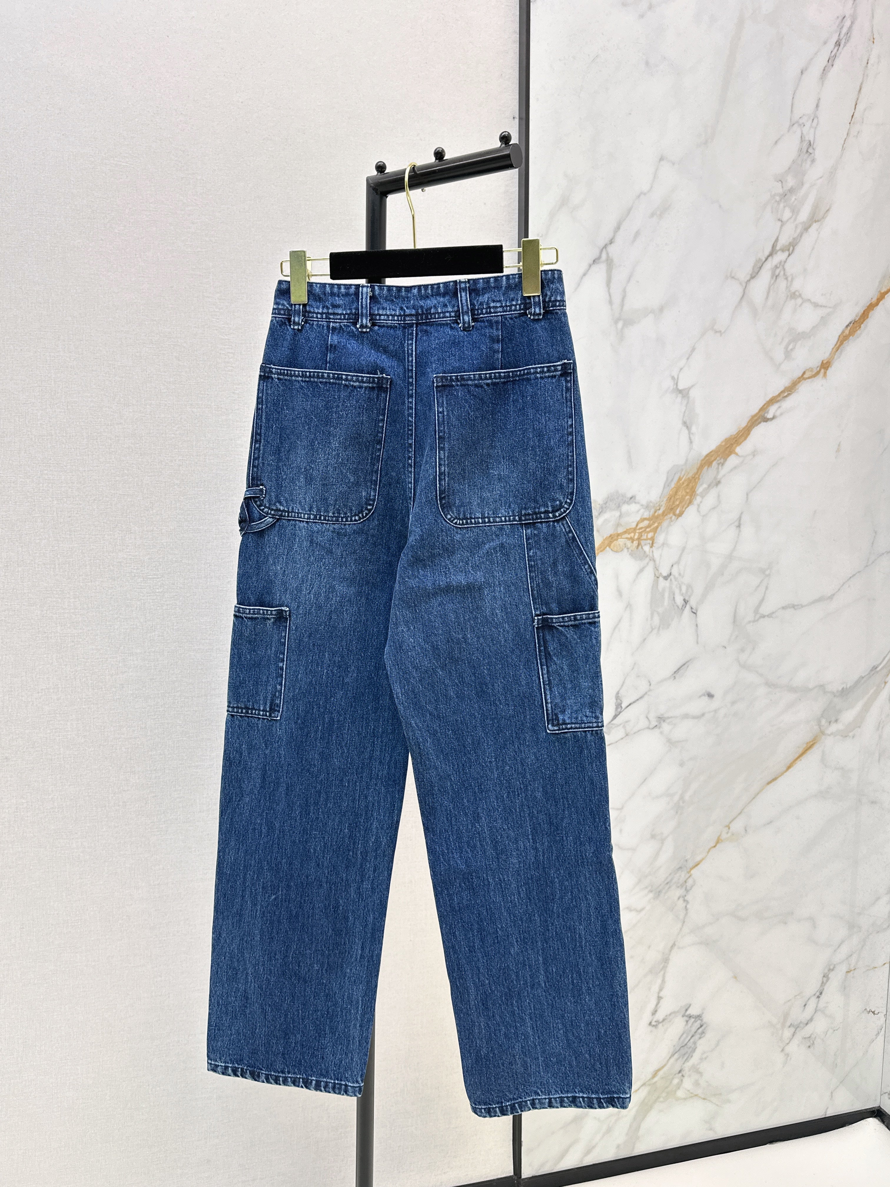 26NEW Hot Selling Jeans