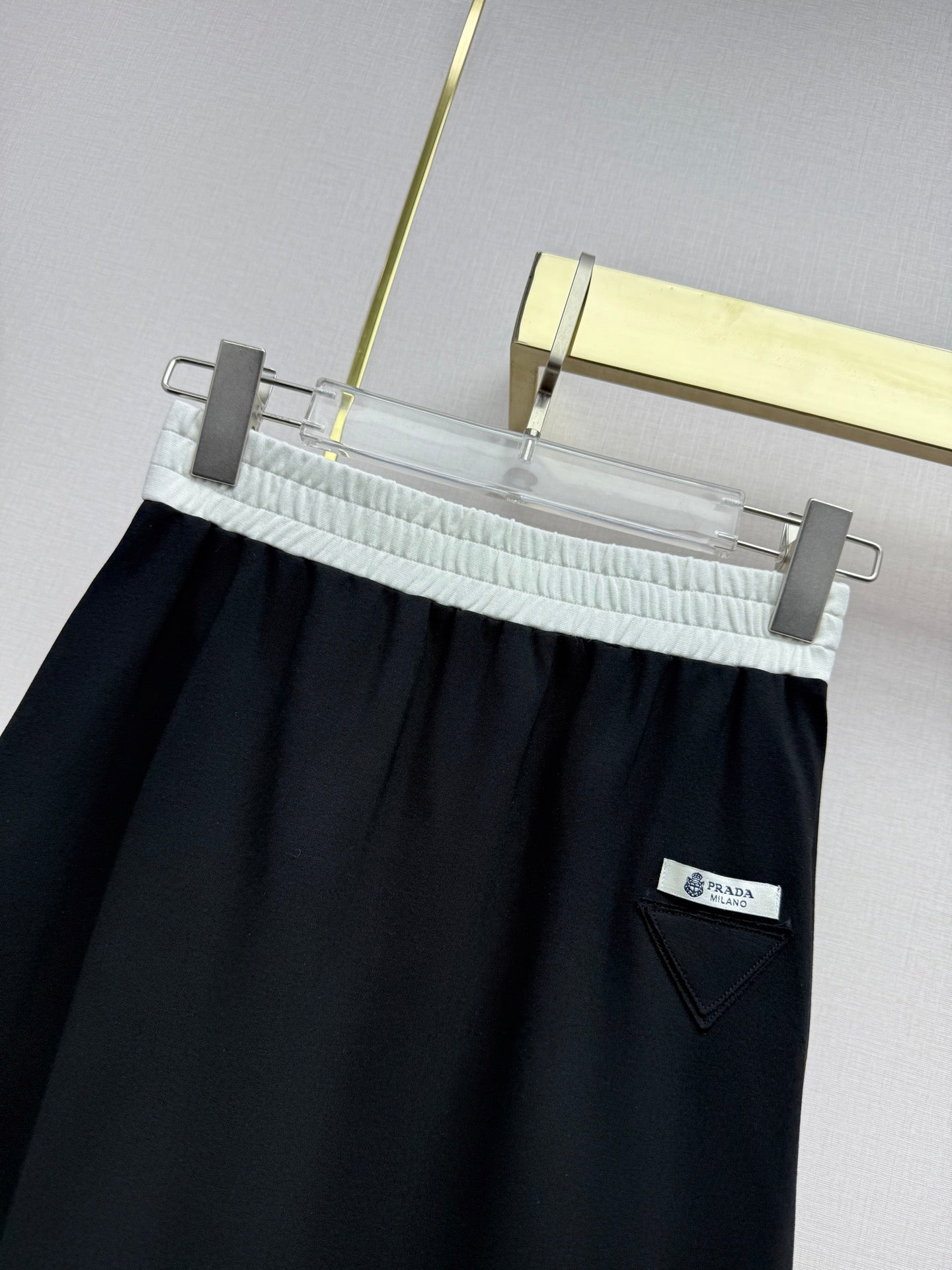 26NEW Short-sleeved T-shirt + Skirt Set