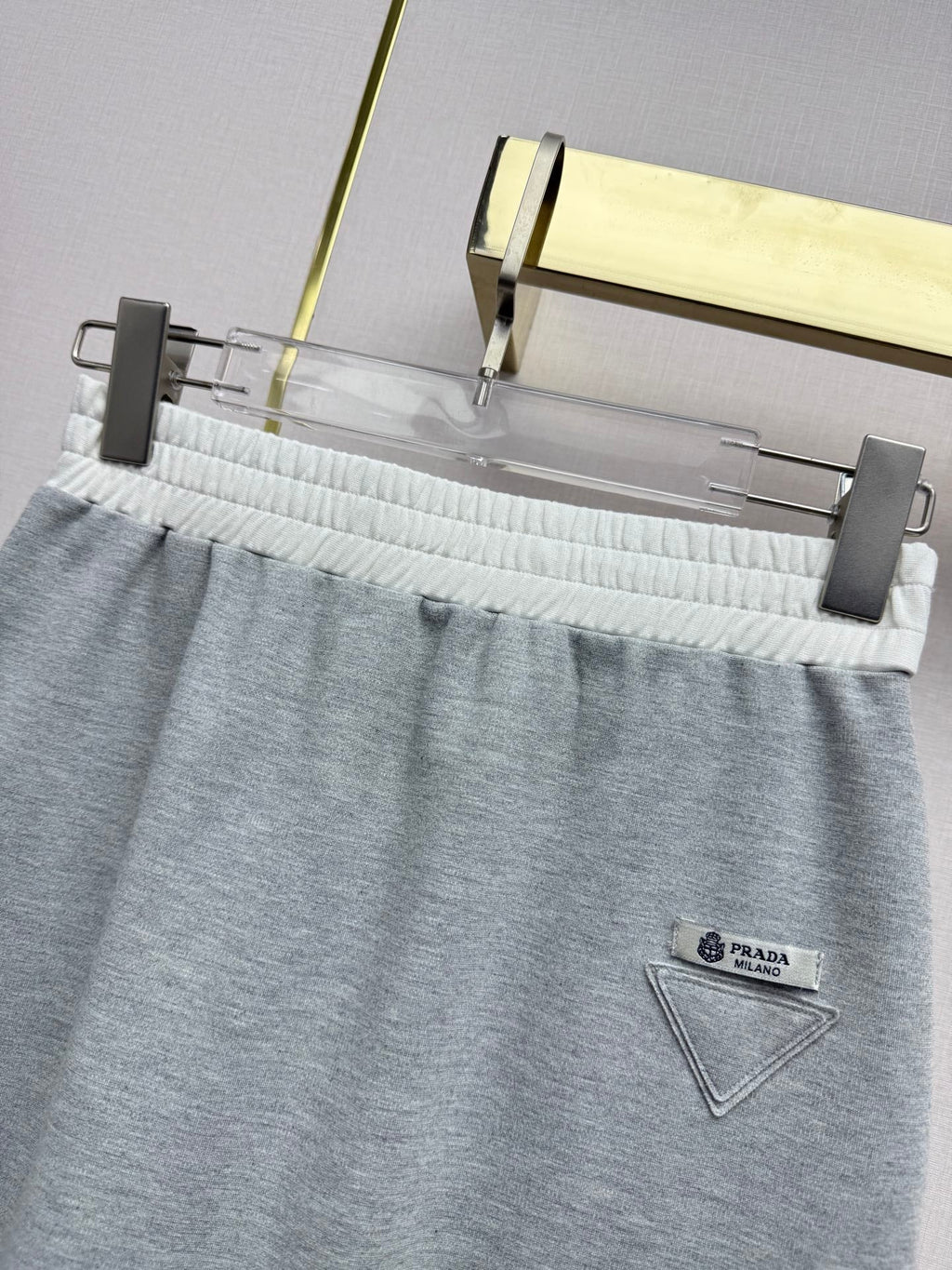 26NEW Short-sleeved T-shirt + Skirt Set