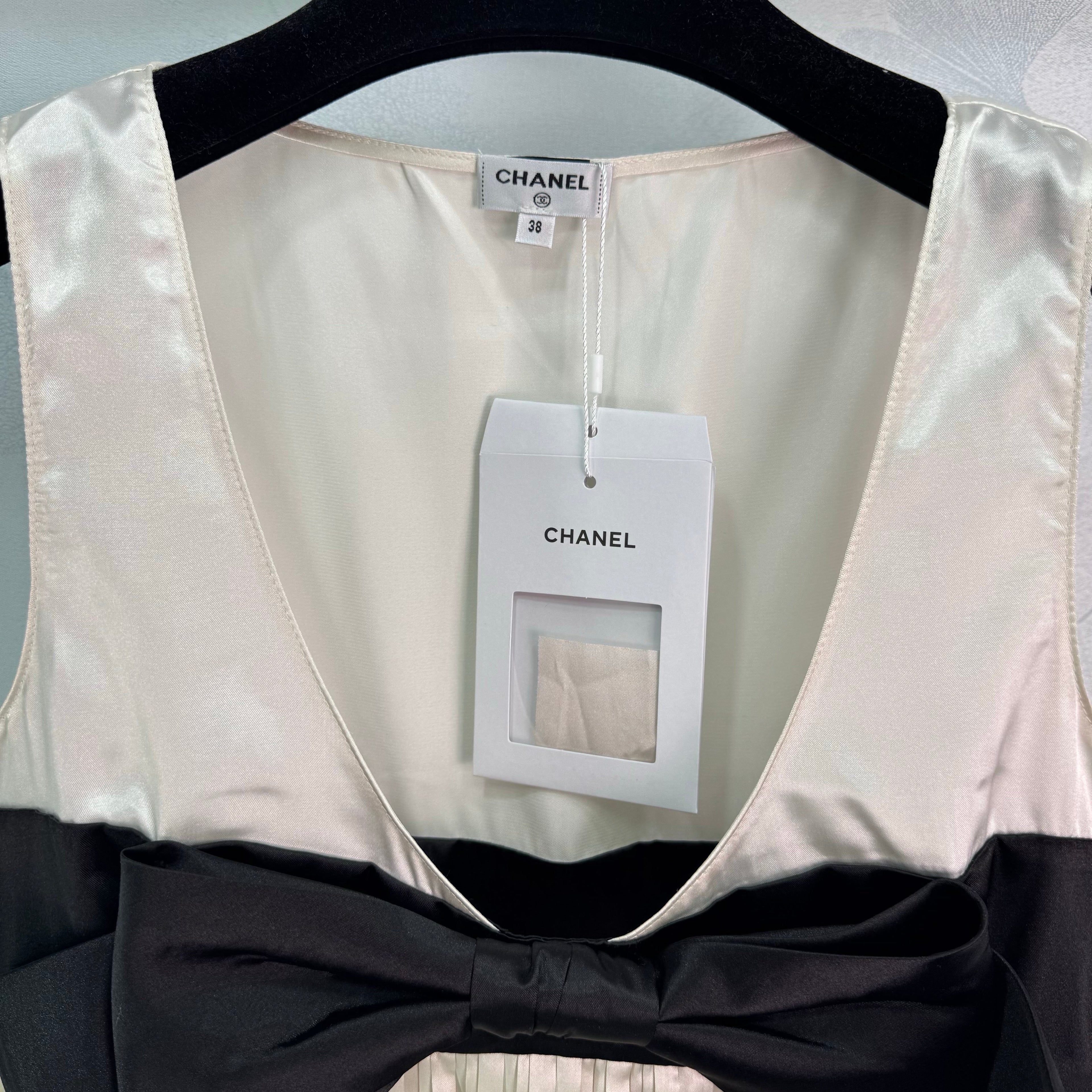 26NEW Spring/Summer Silk Vest