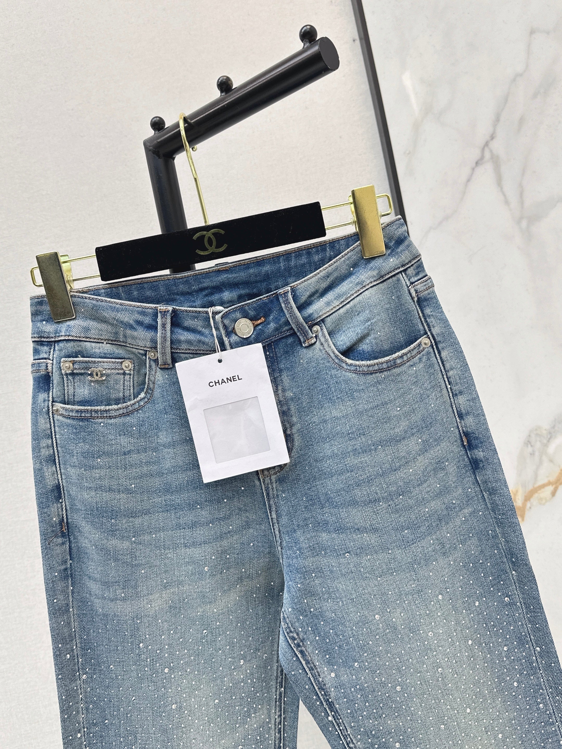 26NEW Double-sided Rhinestone Flared Jeans