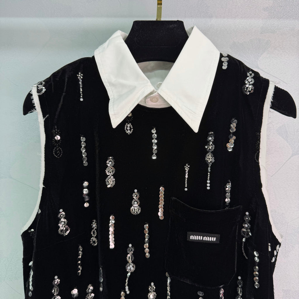 26NEW Velvet Beaded Dress