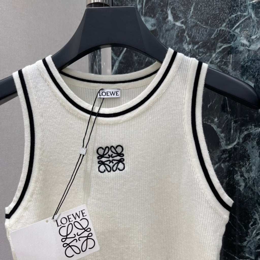 26NEW Knitted Vest, Crew Neck, Sleeveless