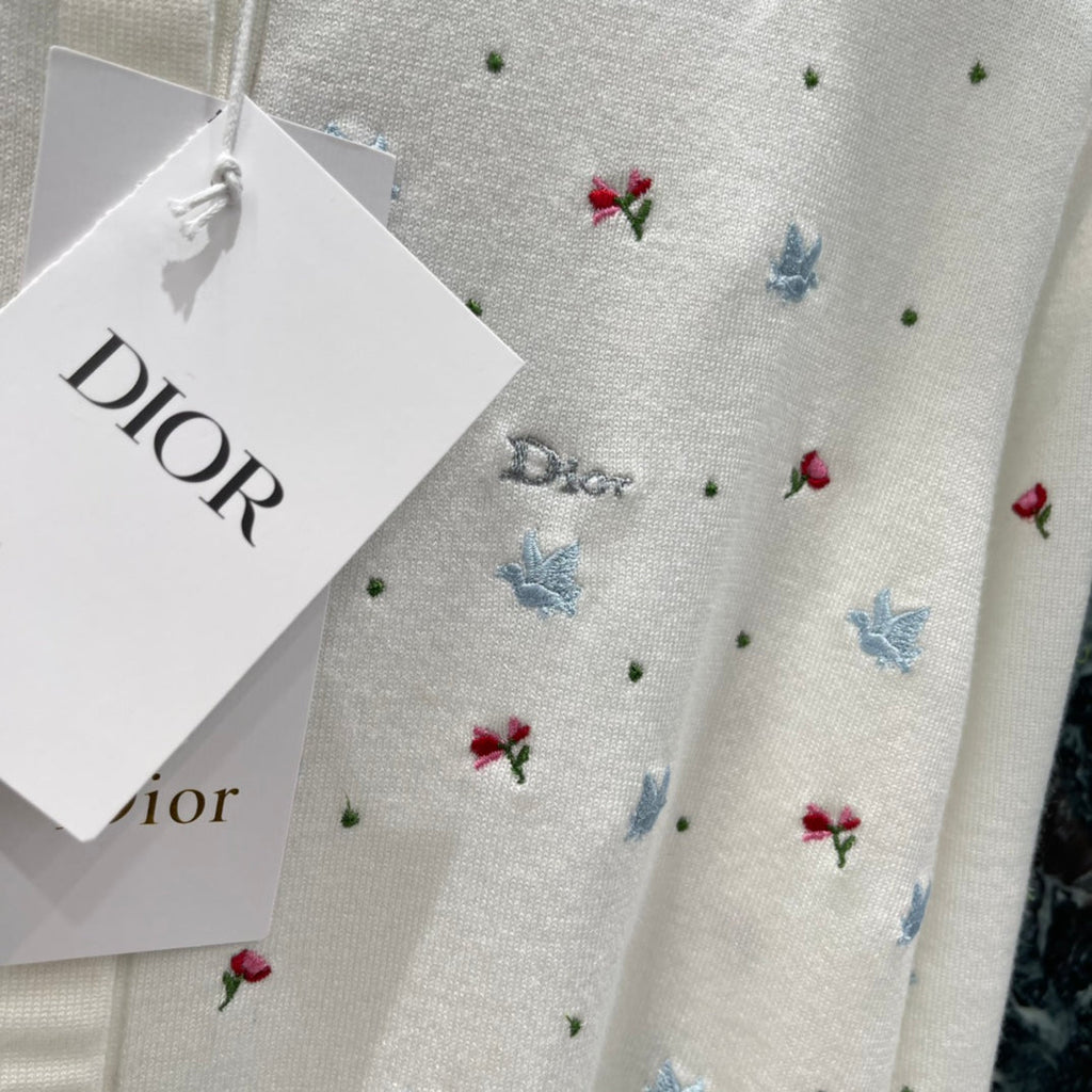 26 New Arrival: Peace Dove Embroidered Knit Cardigan