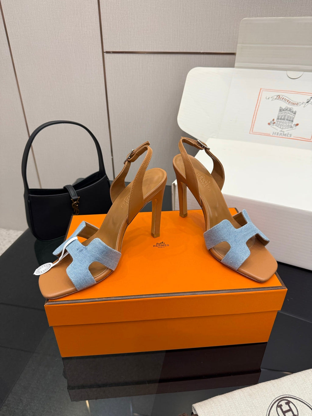 High-heeled H-shaped sandals