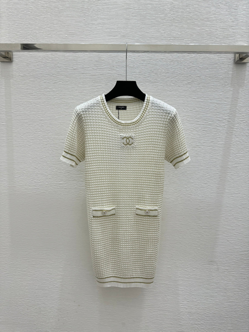 26SS Color Block Gold and Silver Thread Round Neck Knit Short Sleeve Dress