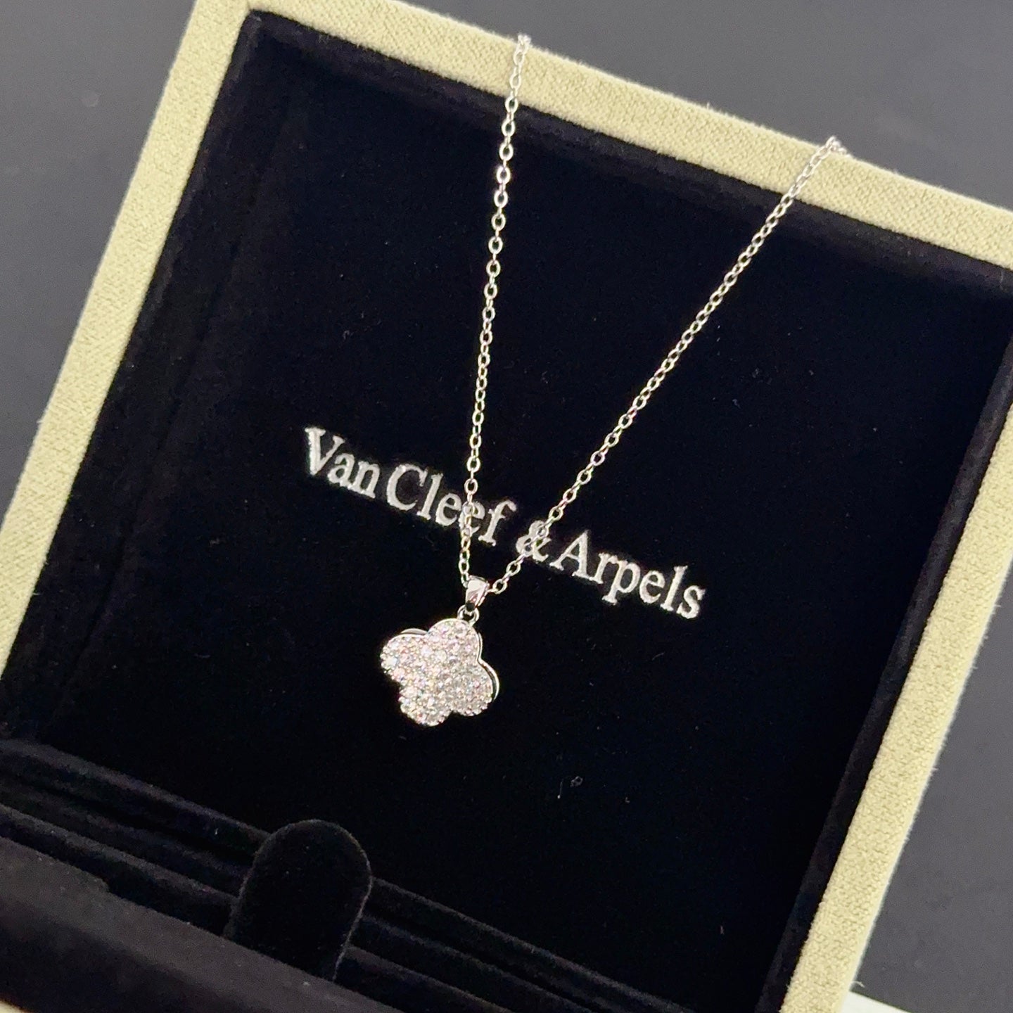 four leaf clover necklace