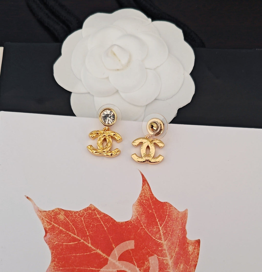 Gold plaid earrings