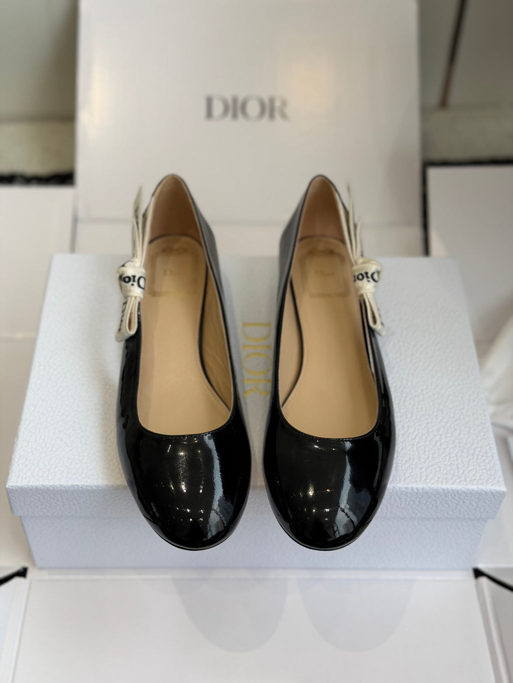 26SS New Arrival: Round Toe Openwork Low-Heel Mary Jane Shoes