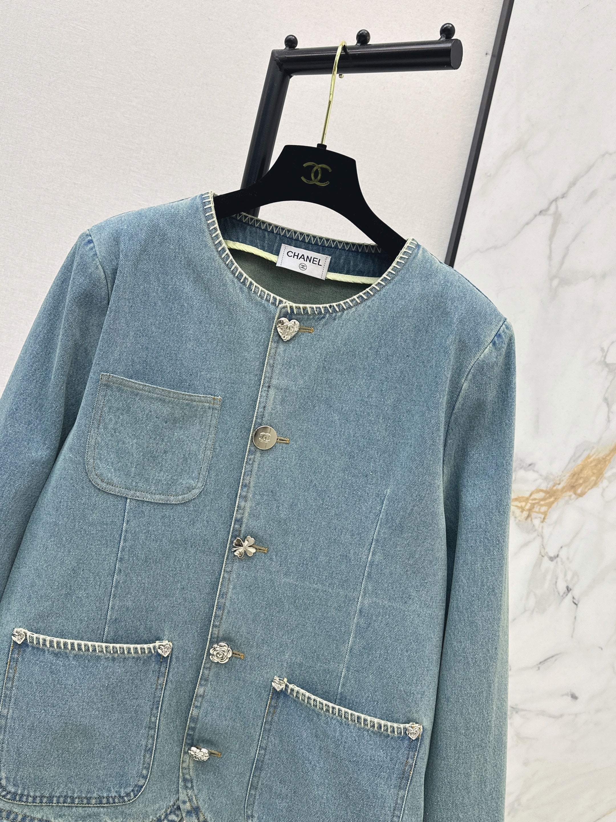 26SS New Arrival Denim Jacket with Overlock Trim