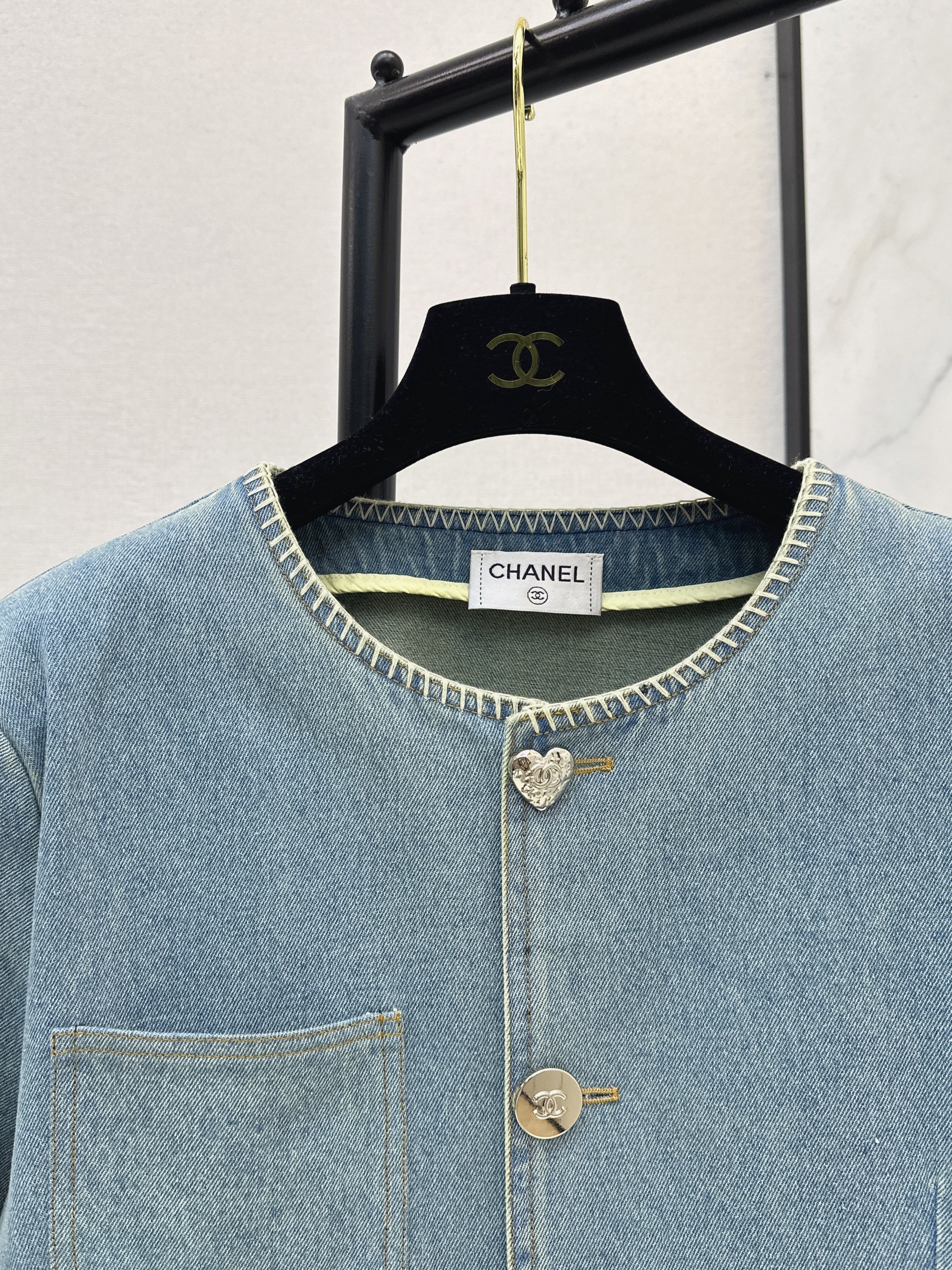 26SS New Arrival Denim Jacket with Overlock Trim